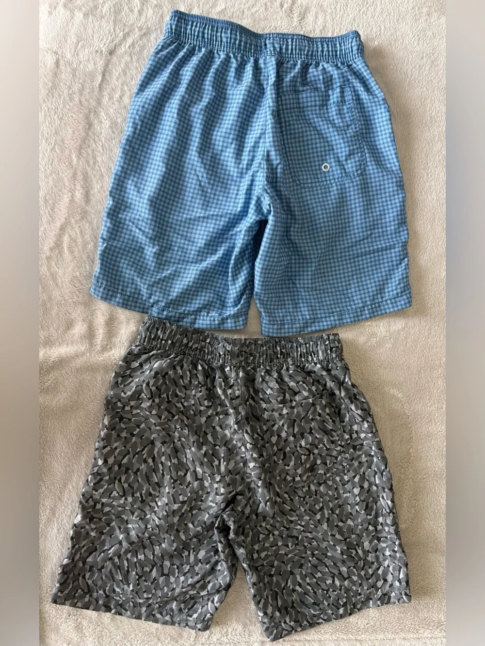 Amazon Essentials Men's Blue Gingham and Gray Pattern Swim Trunks - 2-Pack